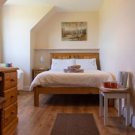 Barrymor Twin, Family And Double Room 巴利瓦根 外观 照片