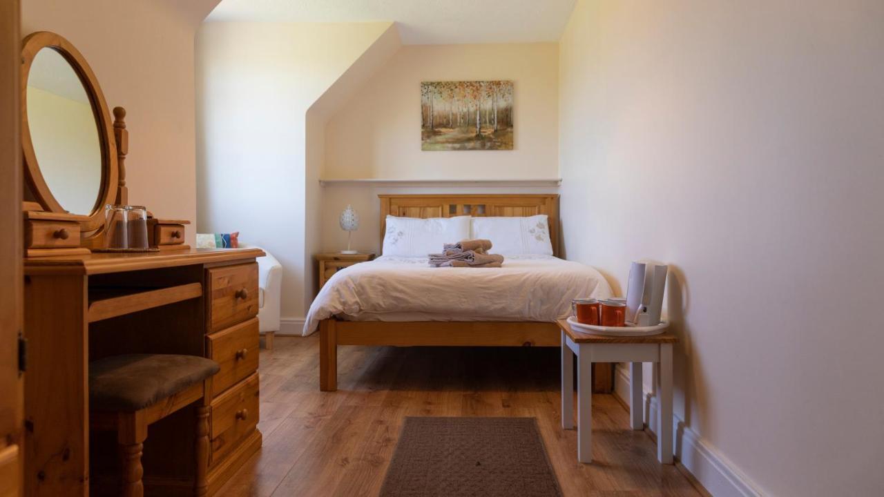 Barrymor Twin, Family And Double Room 巴利瓦根 外观 照片