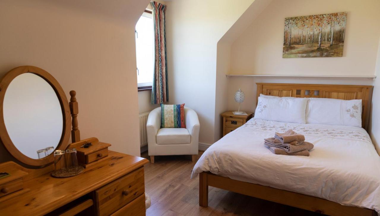 Barrymor Twin, Family And Double Room 巴利瓦根 外观 照片